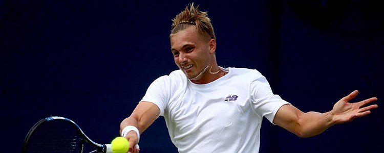 Lloyd Glasspool forehand