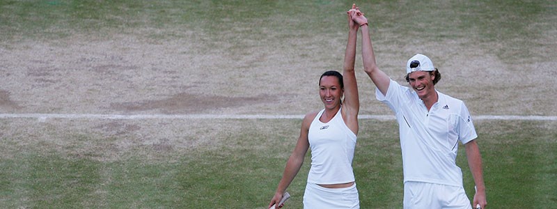 Jamie Murray and Jankovic celebrating at Wimbledon in 2007