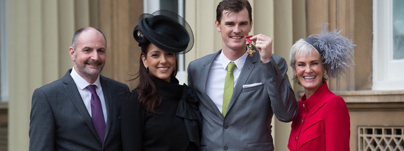 Jamie Murray receiving his OBE at Buckingham Palace