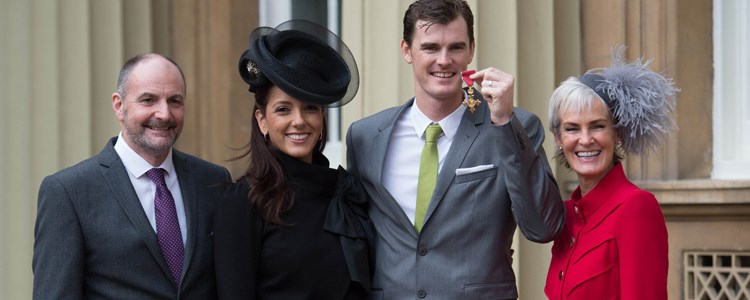 Jamie Murray receiving his OBE at Buckingham Palace