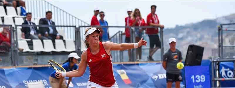 Emily Arbuthnott about to play a single handed forehand shot