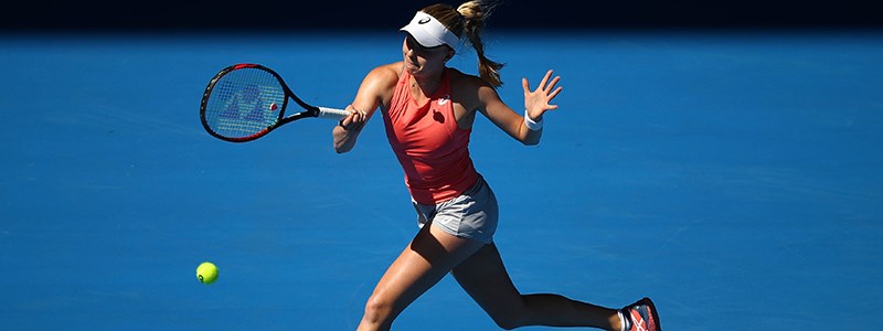 2019-harriet-dart-plays-a-forehand.jpg