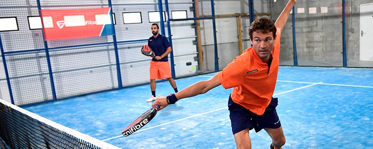 Two men playing Padel