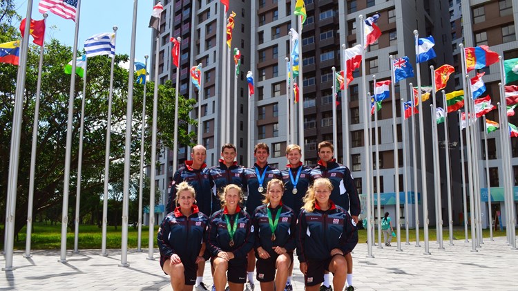 Group of GBR university tennis players in Taipei