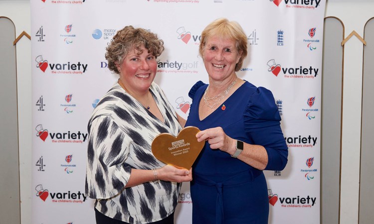 LUSU Sports collect their Activity Club Award