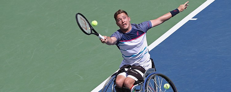 Hewett playing a forehand at the 2017 US Open