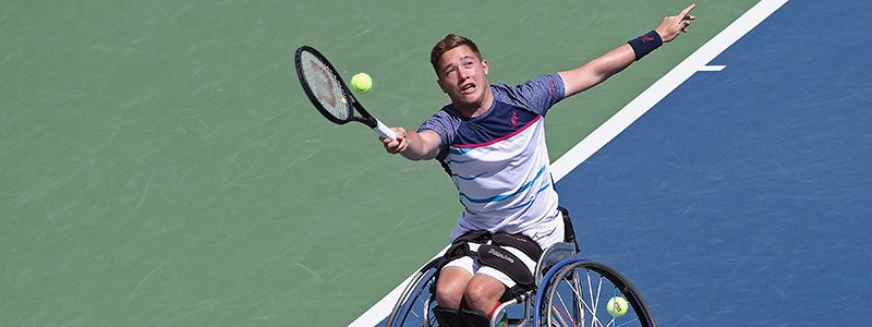 Hewett playing a forehand at the 2017 US Open