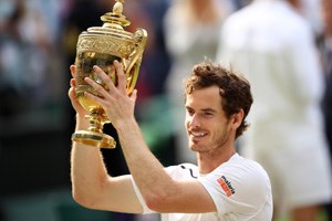 2016-andy-murray-wimbledon-trophy-smiling.jpg