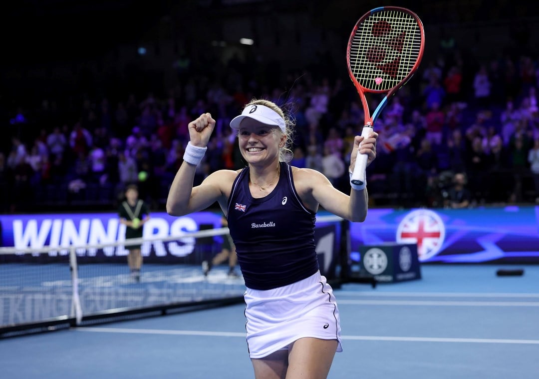 Harriet Dart celebrates her victory at the Billie Jean King Cup Finals 2022 against Spain