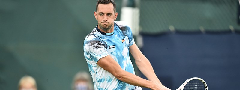 James Ward playing a backhand at the Nottingham Open