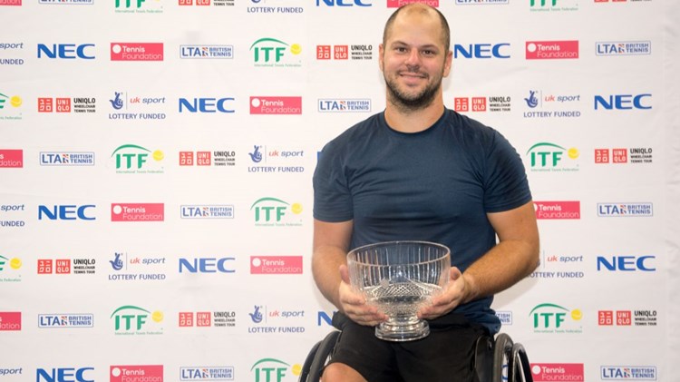 Stefan Olsson with his trophy