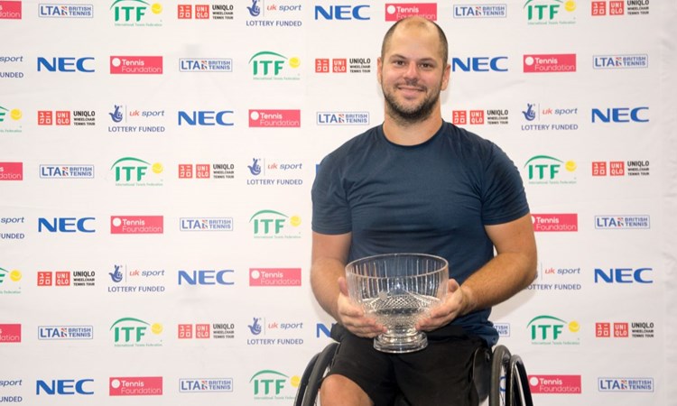 Stefan Olsson with his trophy