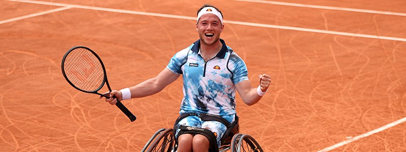 Alfie Hewett celebrating a win at the Frendh Open