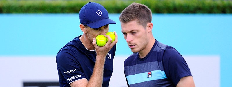 Jamie Murray and Neal Skupski talking