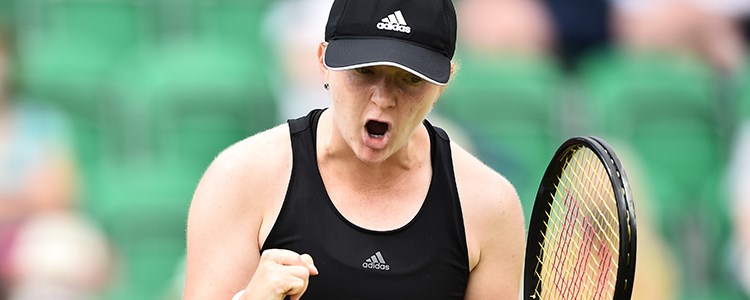 Fran Jones winning a point at the 2021 Nottingham Open
