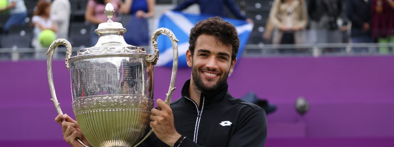 Matteo Berrettini holding the cinch Championships 2021