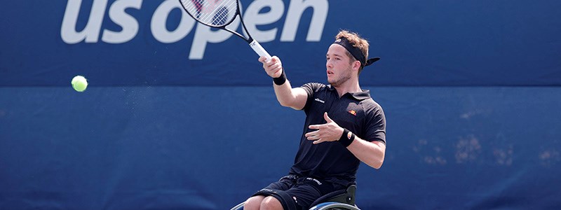 Alfie Hewett hitting a forehand