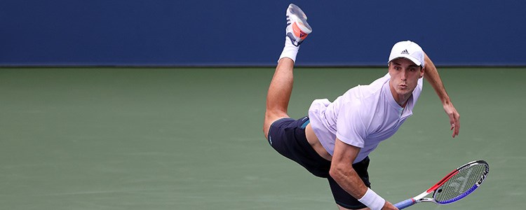 Joe Salisbury serving