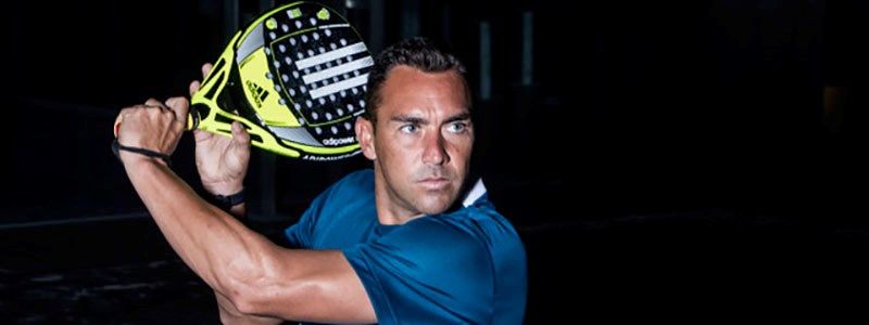 padel-pose.jpg
