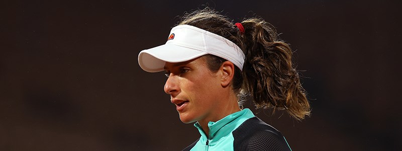 2020-konta-french-open-wearing-cap.jpg