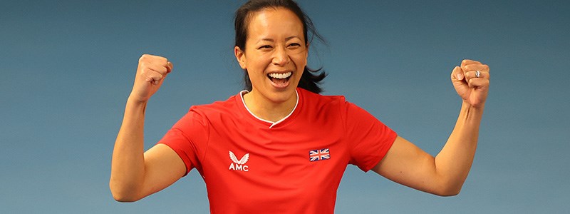 Anne Keothavong celebrating in a red t-shirt