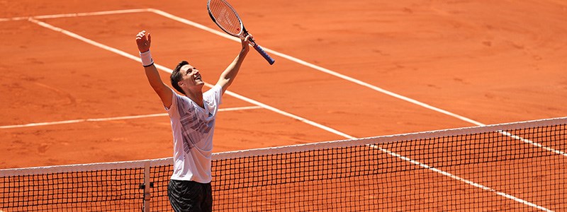 2021-french-open-joe-salisbury-mixed-doubles-champions-3.jpg