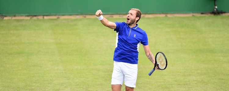 Dan Evans celebrating