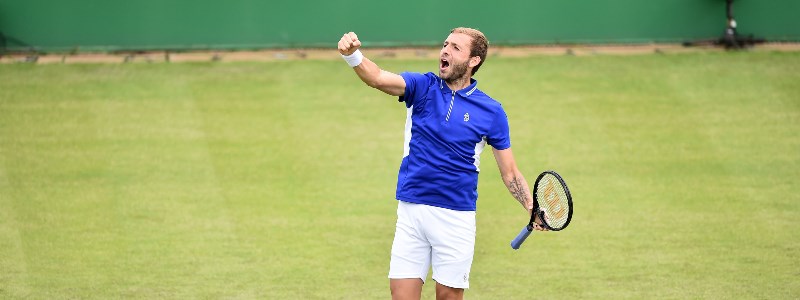 Dan Evans celebrating