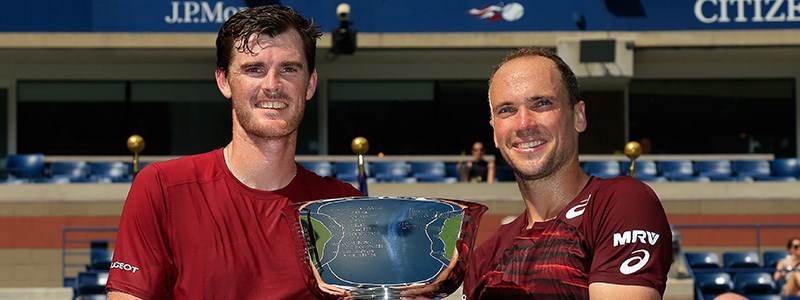 Jamie Murray with a trophy at the 2016 US open