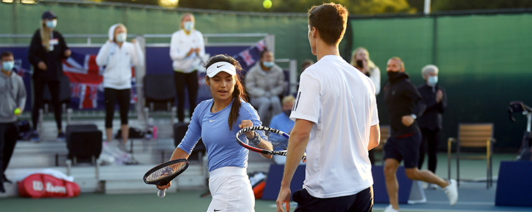 Emma Radicanu on the court with Joe Sailsbury