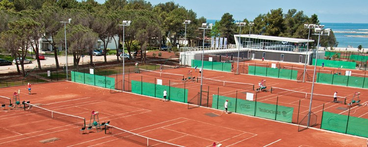 Outdoor tennis courts in Croatia