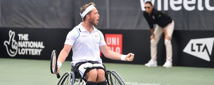 Alfie Hewett celebrating a tennis shot at the British Open