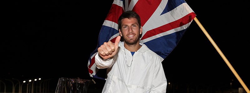 Cameron Norrie putting his thumbs up