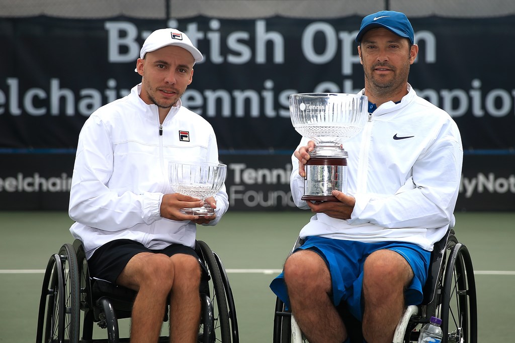 Andy Lapthorne and David Wagner posing with their trophies