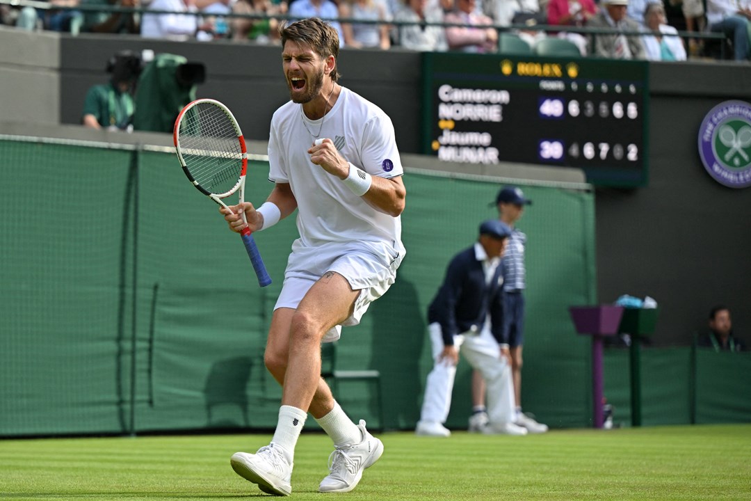 Cam Norrie celebrating in Wimbledon