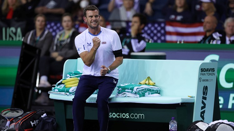 Leon Smith fist pumps at the 2022 Davis Cup Finals in Glasgow