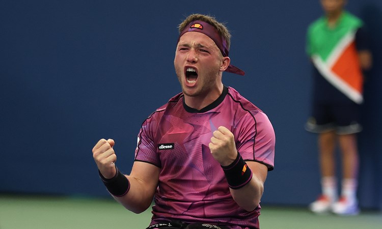 Alfie Hewett celebrates victory