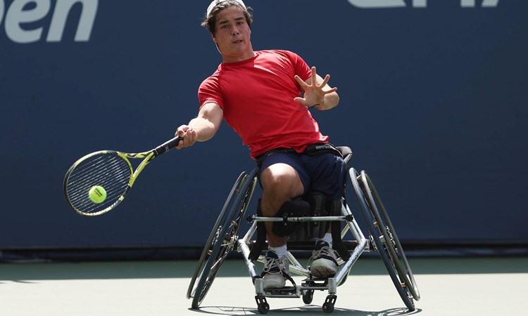 Dahnon ward hitting the ball at the US open