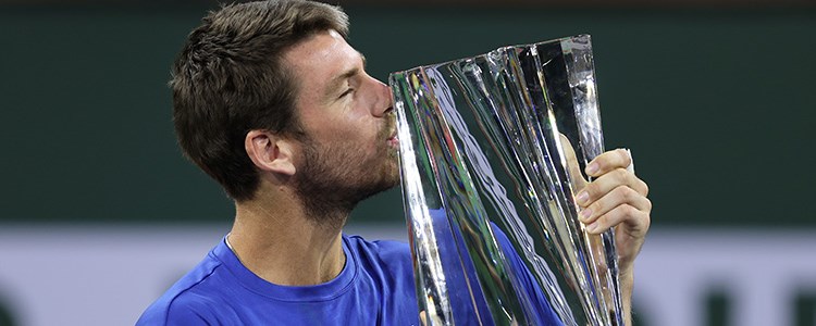 cam norrie kissing indian wells trophy