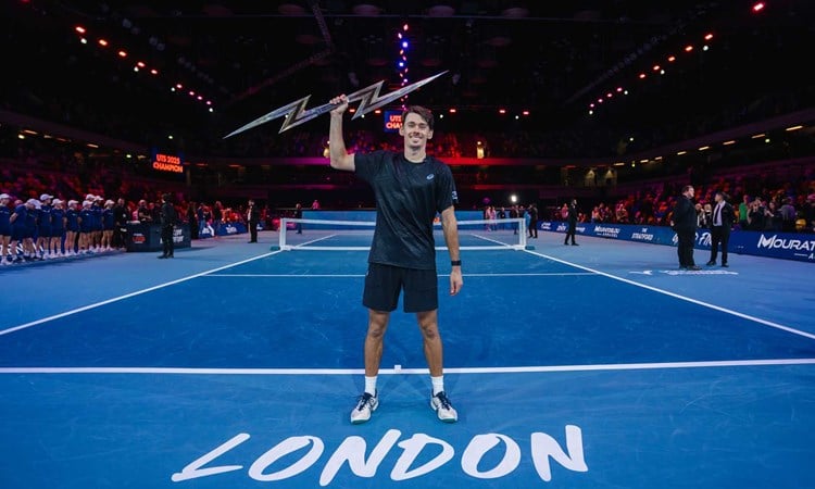 Young Londoners experience world class tennis at the Ultimate Tennis Showdown