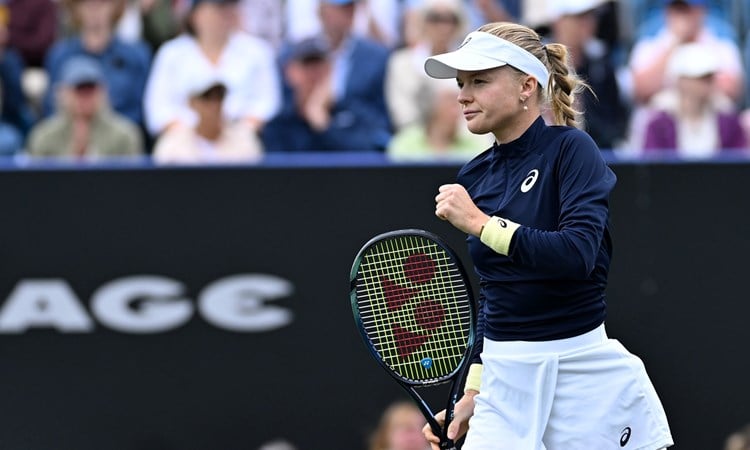 Harriet Dart gives a fist pump celebrating a point at the Lexus Estbourne Open