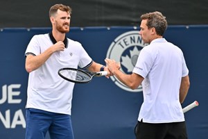 Jamie Murray and Bruno Soares fist bump at the National Bank Open