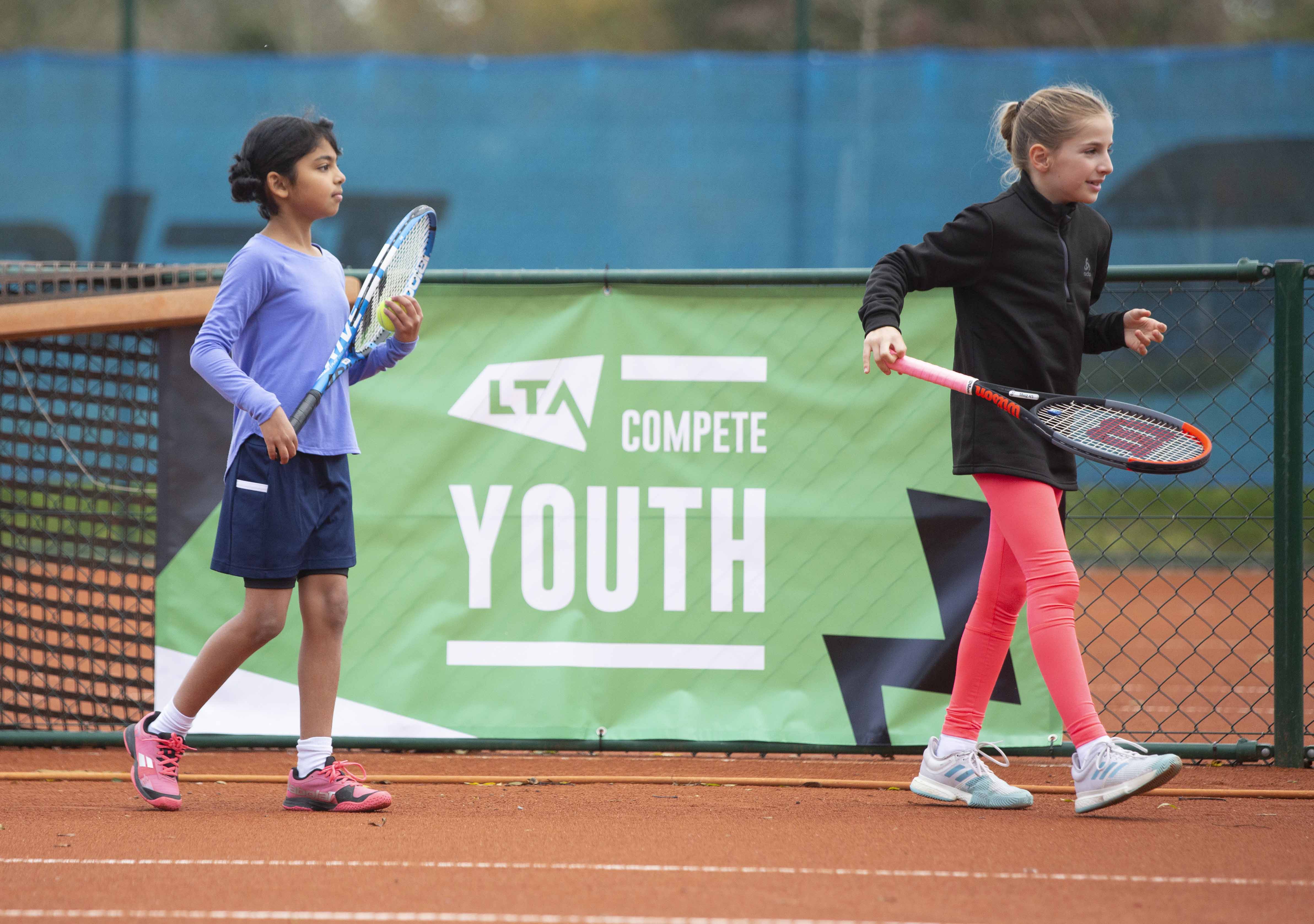 Kids playing at an LTA Youth event.jpg