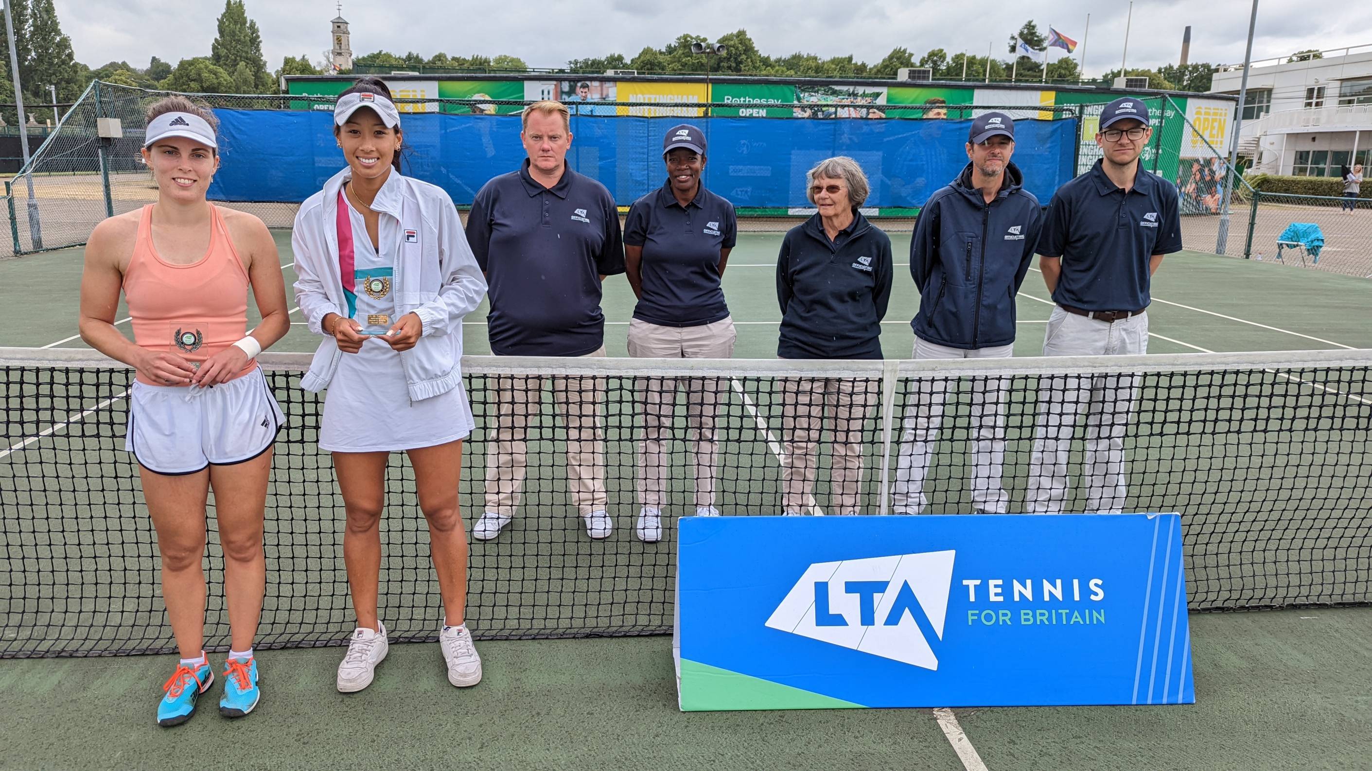 Maia Lumsden with the runners-up trophy at the W25 Nottingham