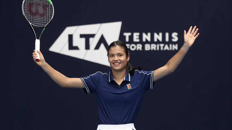 Emma Raducanu Celebrating
