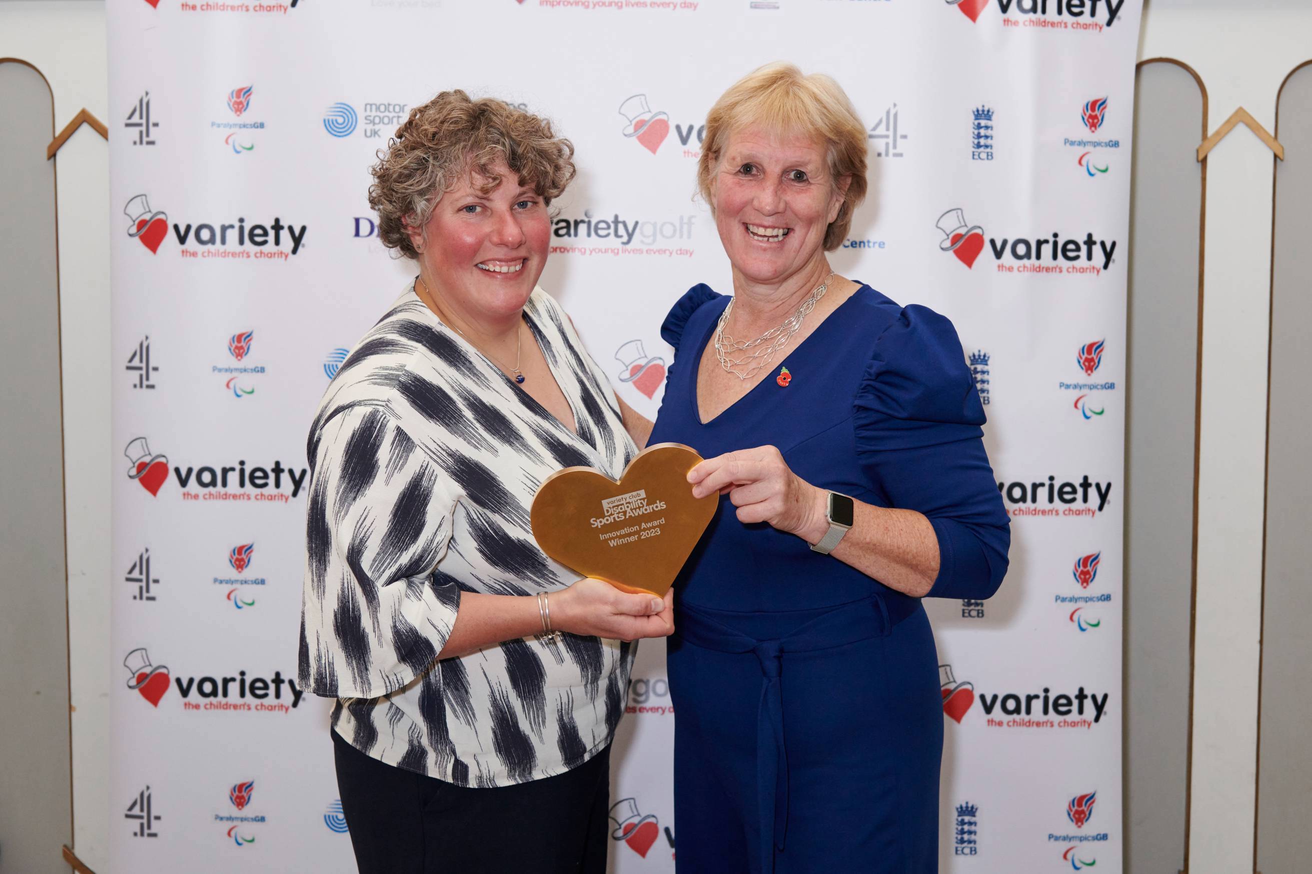 LUSU Sports collect their Activity Club Award