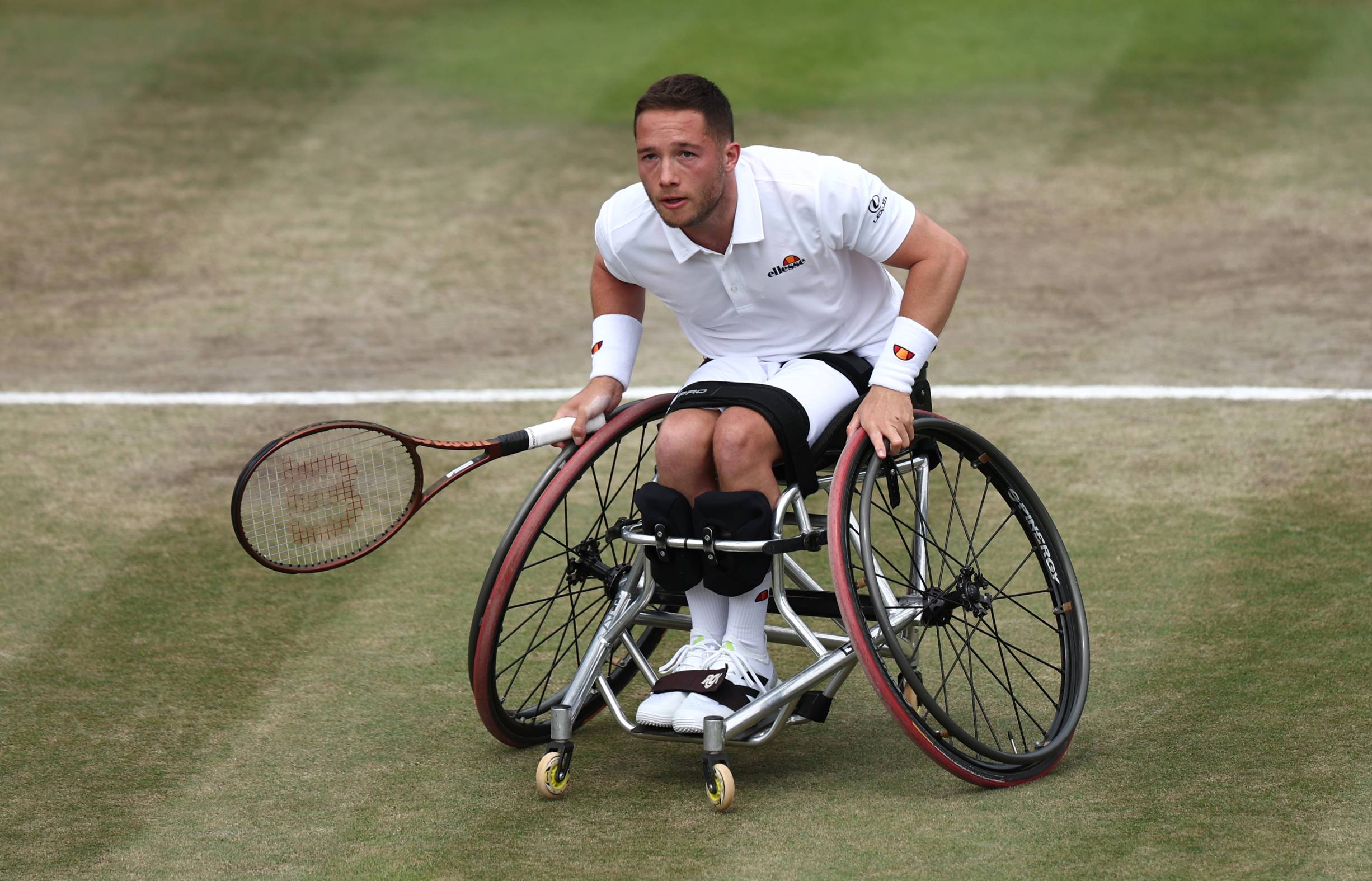 2024-Alfie-Hewett-Wimbledon-SF-action.jpg