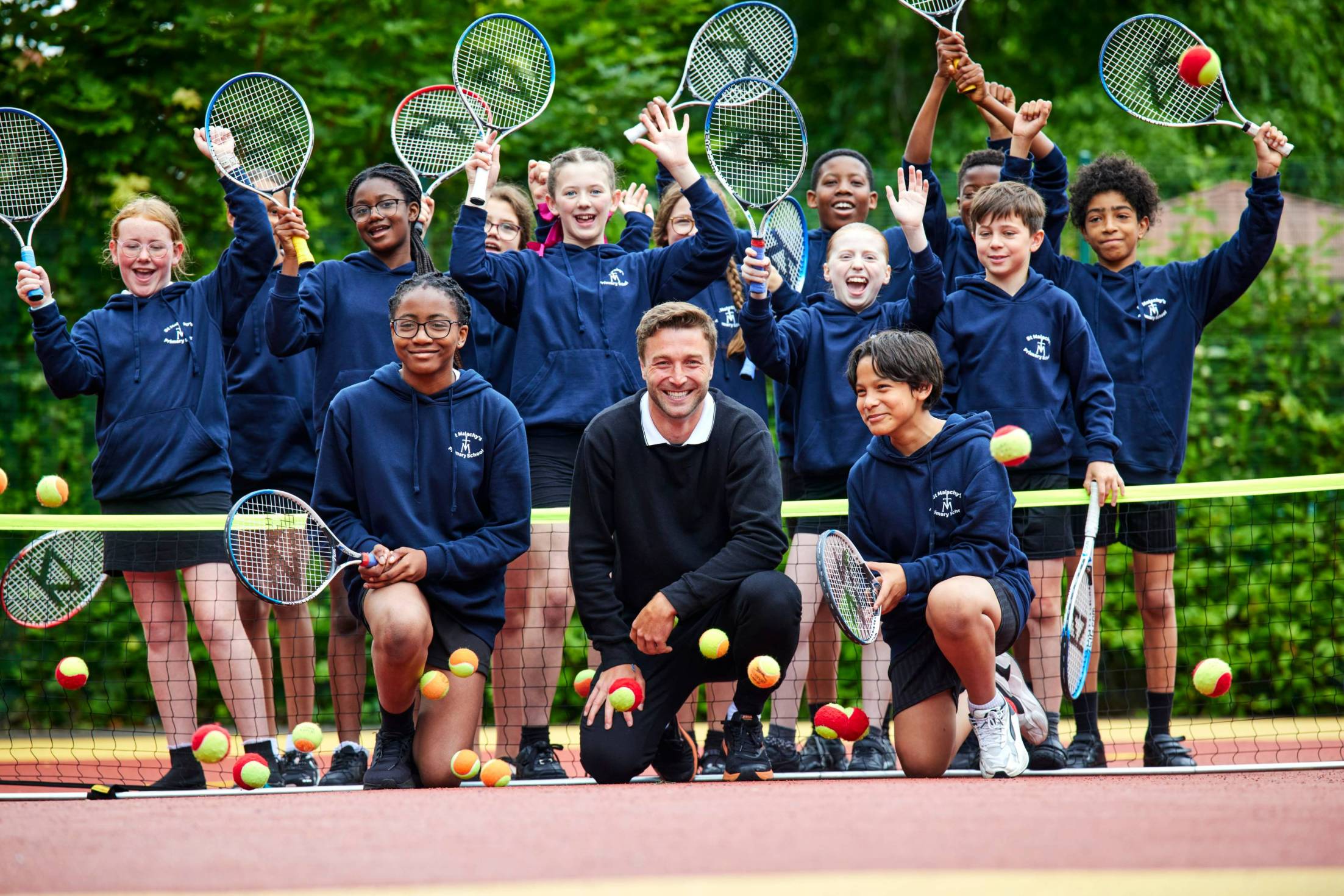 Liam-Broady-St-Malachy-RC-Primary-School-kids.jpg