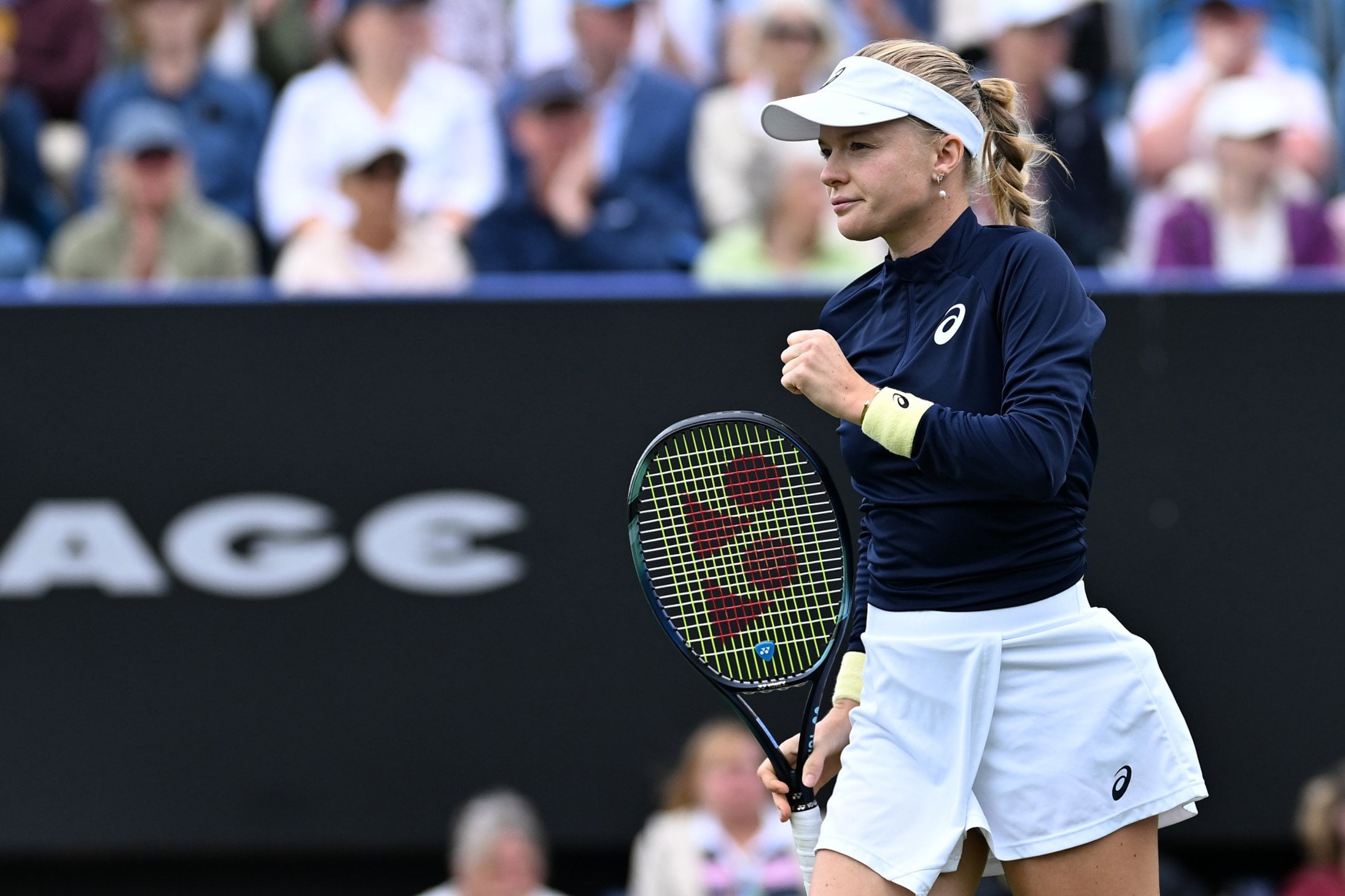 Harriet Dart gives a fist pump celebrating a point at the Lexus Estbourne Open