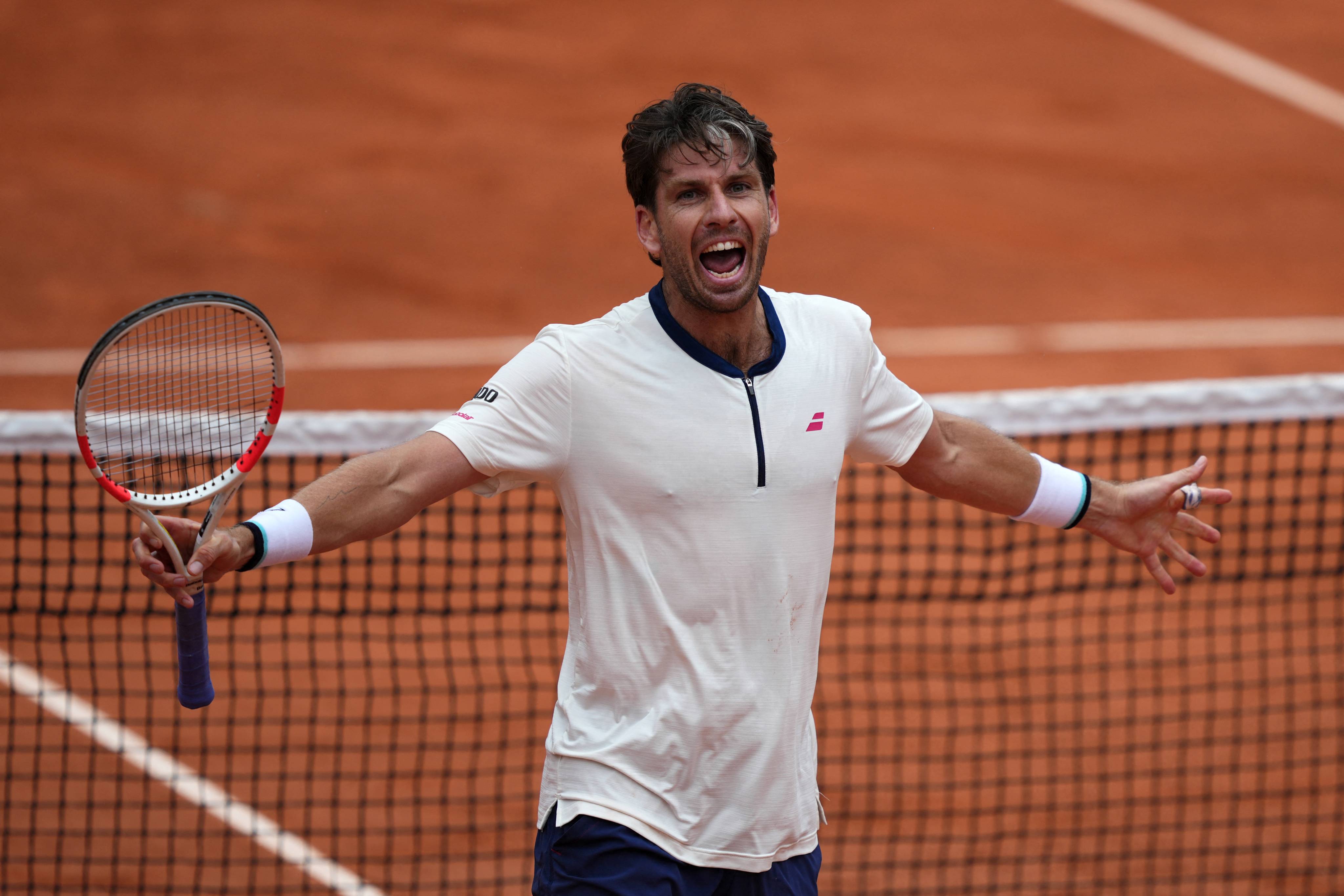 2025-Cam-Norrie-Roland-Garros-R1-celebration.jpg